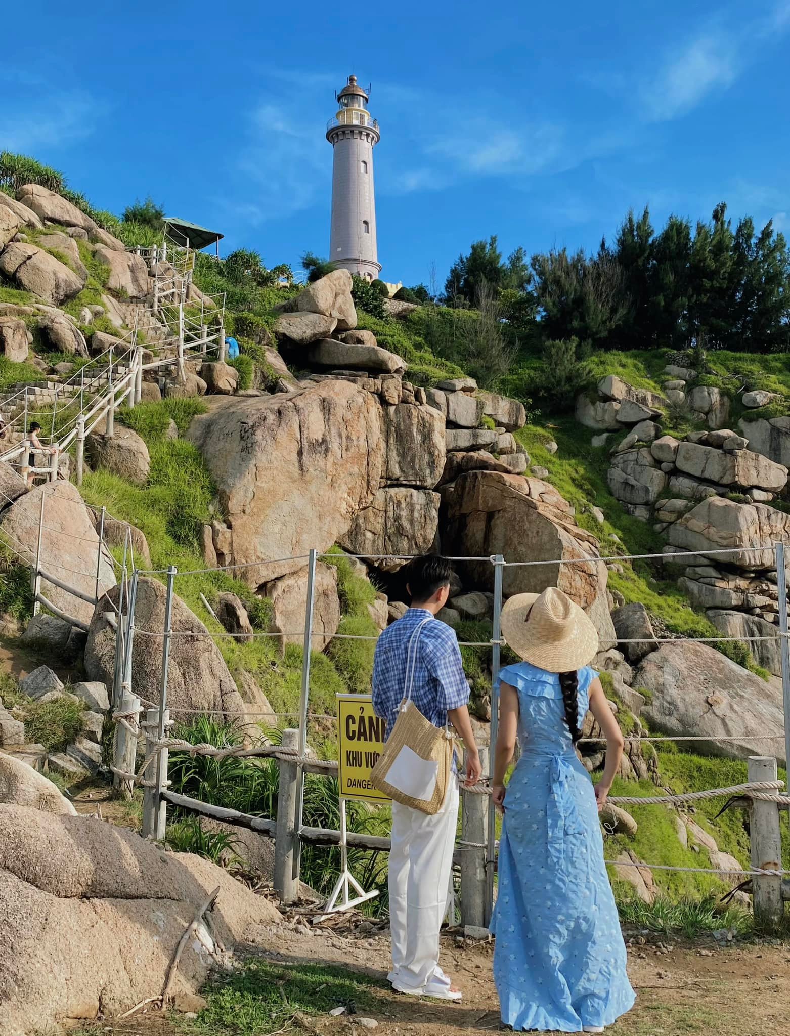 PY-02 – Mũi Điện – Bãi Môn – Ghềnh Đá Đĩa – Gành Đèn – Mằng Lăng